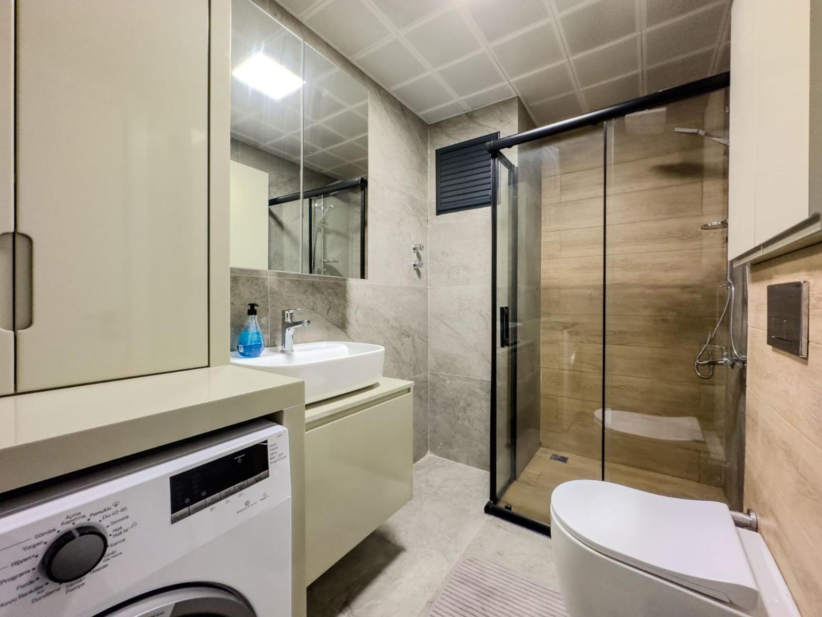 Havalimanina Yakin 1+1 Lux Suite Aksu  Εξωτερικό φωτογραφία